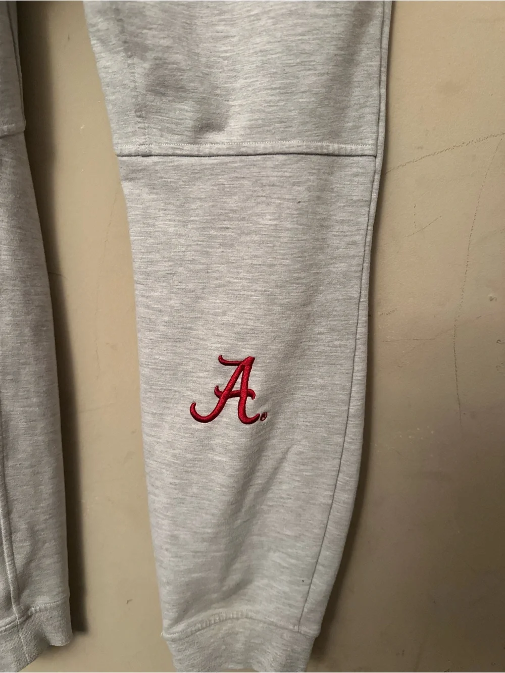 Lululemon GRAY  ALABAMA SCRIPT A ON BACK CALF CITY SWEAT JOGGER MENS SIZE SMALL